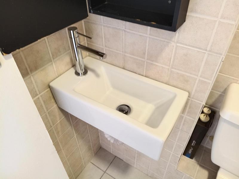 To Let 2 Bedroom Property for Rent in Pinelands Western Cape